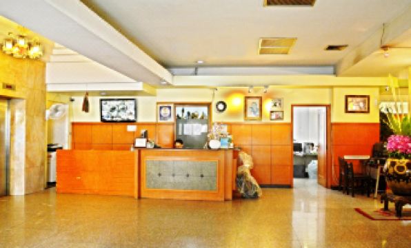 King Royal Garden Inn