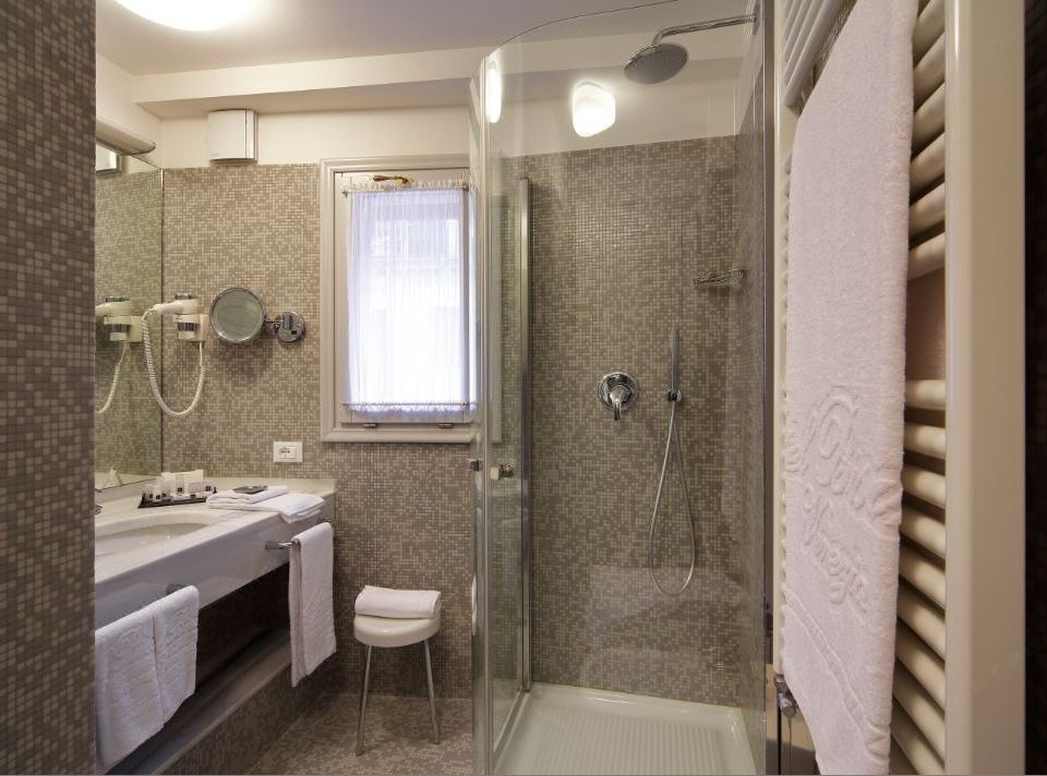 Hotel Bisanzio Venice Updated 2022 Room, Austin Hotels With Big Bathtubs San Francisco