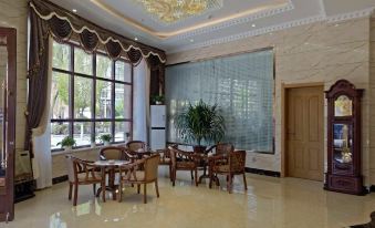 Zhangye Hongding Holiday Hotel (Hexi College Bell and Drum Tower)