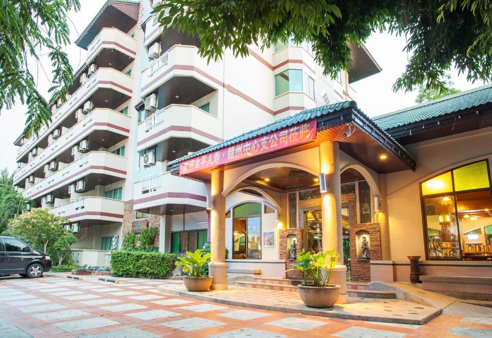 Diana Garden ResortOver view