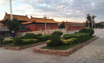 LINGLONGXIAOYUAN - Housity