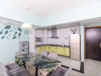 鲸海度假公寓(三亚兰海三期店) - 海景主题两室两厅套房
