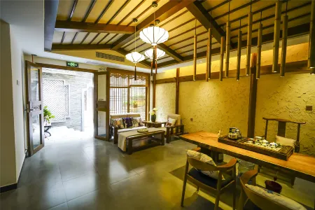 Return Home Boutique Hostel