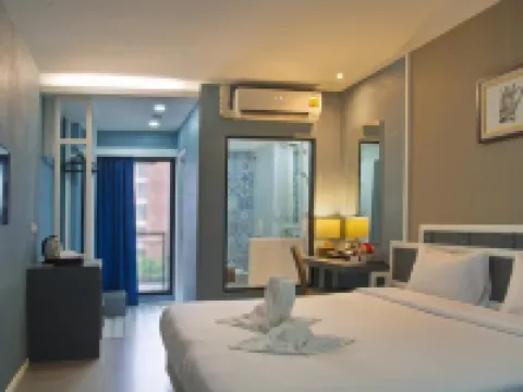 Villa Baron Hotels in Pak Kret