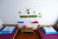 Wuyishan Blue Sky Youth Hostel - Хостел