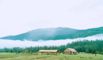 Kanas with mountain valley boutique inn Отели рядом с достопримечательностью «Шэньчжэнь-Бэй»