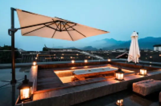 Xianzai Houshe Hotel (Dujiangyan Scenic Area) Hôtels à proximité de : South Bridge