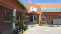 Gill Sleepover Guesthouse Hotel di Kgatleng