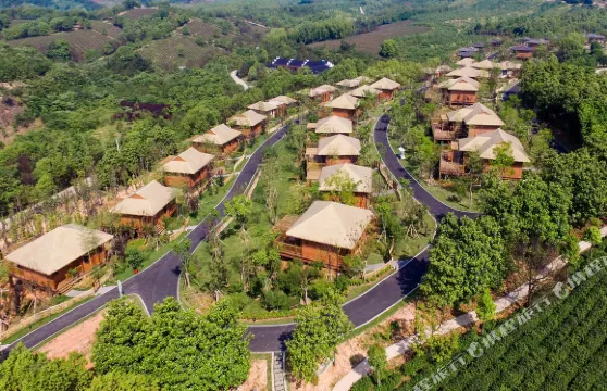 長興芳草地度假酒店