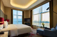 Wanda Realm Qiqihar Hotel dekat Qiqihar University Middle Area