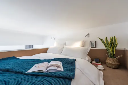 base WENDING Serviced Apartment