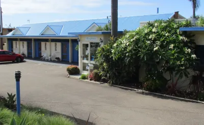 South Seas Motel Hotels in Millingandi