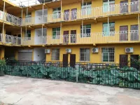 Xichang Haorenjia Farm Stay Hotels in Qionghai Lushan Scenic Area