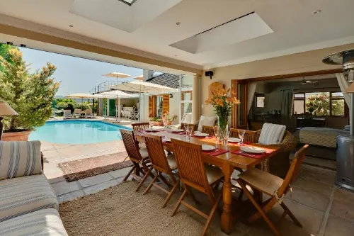 LeBonheur Hotels in Constantia