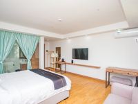 惠东爱琴港假日酒店 - 标准大床房