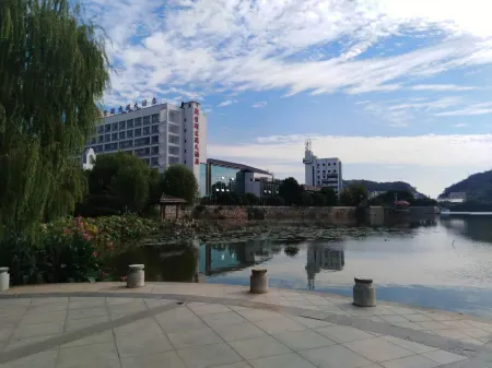 Yuanming Lake Junlan Hotel Отели в г. Пэнцзе