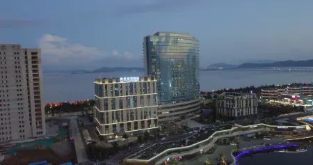 Kangqiao Lakeview Hotel