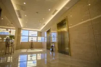 Golden Sunshine Hotel