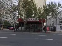 Home Inn (Shanghai Stadium Wanping South Road) Hotels near Xuhui