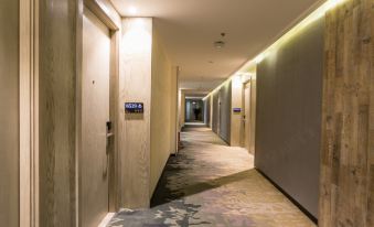 Zhangjiagang Gulu Hotel (Shazhou Road Pedestrian Street Branch)