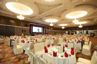 Kinta Riverfront Hotel & Suites - breakfast