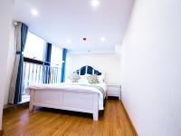 南昌红谷滩博亚公寓 - 臻品阳光复式三床套房