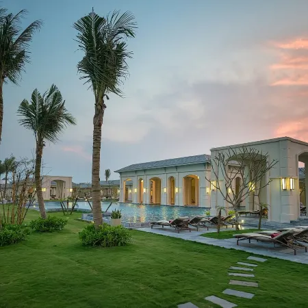 FLC Luxury Resort Samson