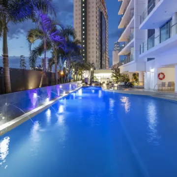 Wyndham Hotel Surfers Paradise Hotels near SkyPoint Climb