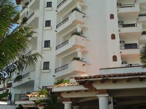 Hotel Tropicana Family Beach Front