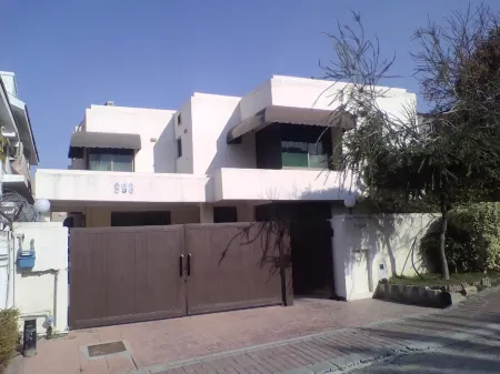 Safari Club 3 Bahria Town