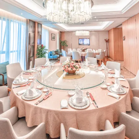 Ruili Bund Hotel