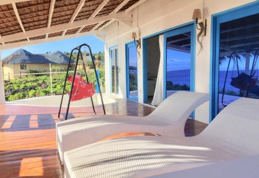 숙소에서 보이는 노을