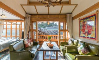 Enjoy Sunshine Inn (Lijiang Ancient city)