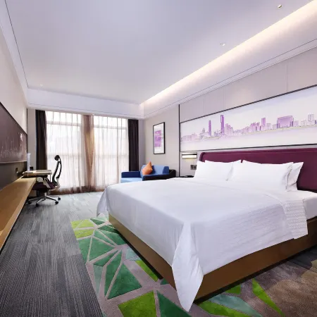 Hampton by Hilton Guangzhou Dongxiaonan Отели рядом с достопримечательностью «Стадион «Яньцзыган»»