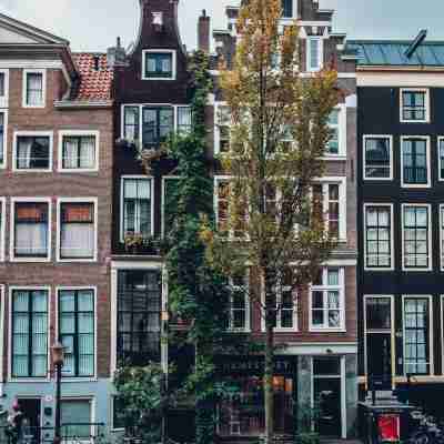 銀行大廈-全包式飯店 Hotel Exterior