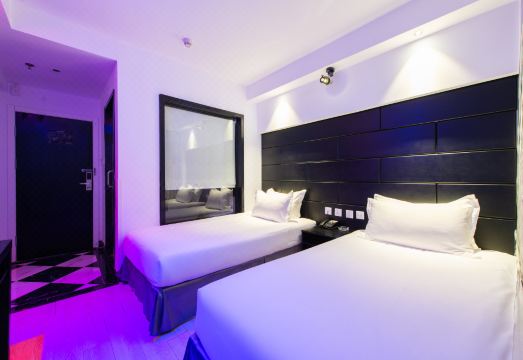 워터멜론 호텔 로비