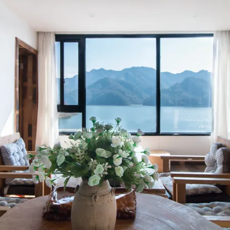 Pujiang Qingmuxiang Homestay