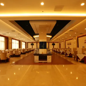 Zhongyuan Oilfield Hotel
