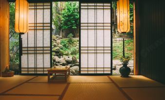 QingXi Zen Courtyard Retreat in Fenghuang