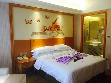 Vienna International Hotel (Wuhan Tianhe Airport Songjiagang Subway Station)