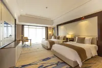 Wyndham Grand Plaza Royale Kaicheng Anji - Airport Shuttle