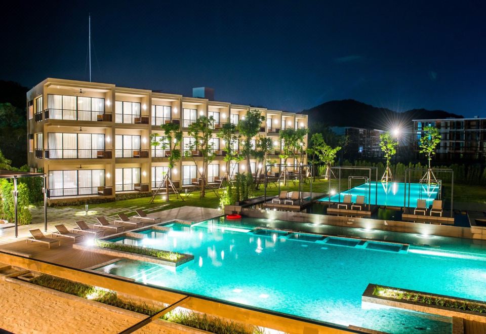 더 갤러리 호텔 나이 한의 수영장