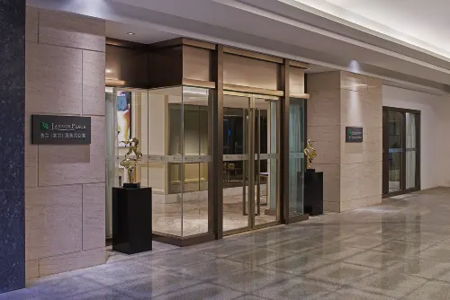Elaine Hotel