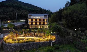 Xinzhu Design Holiday Manor