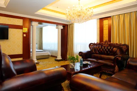 Hua Fu Hotel Отели рядом с достопримечательностью «Xuexiang Culture Exhibition hall»