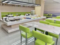 Qingmu Select Hotel (Changzhou Yancheng Xintiandi Park Subway Station) Hotels near Wujin