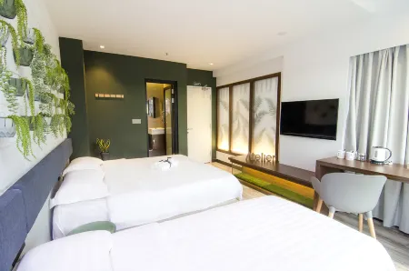 The Atelier Boutique Hotel Отели рядом с достопримечательностью «Waikiki Condominium»