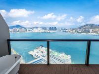 三亚凤凰岛金帆船国际度假公寓 - 海阔天空180度观海大床房