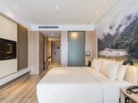 杭州未来科技城海创园亚朵酒店 - 朵霾几木大床房