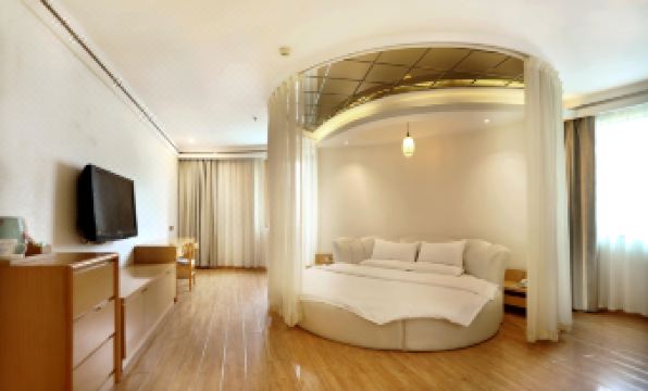 Elan Inn Chengdu Chunxi Taisheng Road - Housity